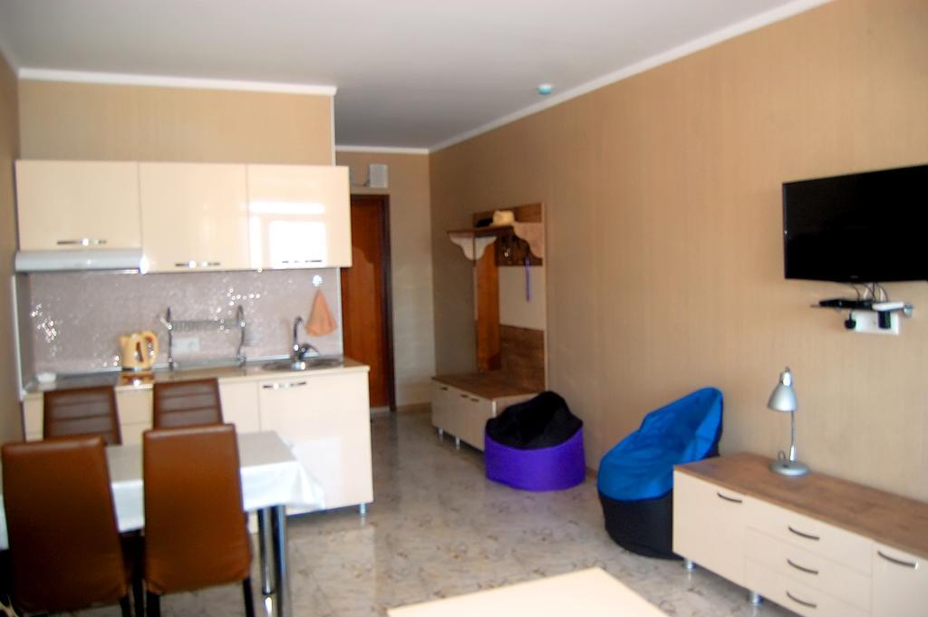 Irina Apartment 1 Batoemi Buitenkant foto